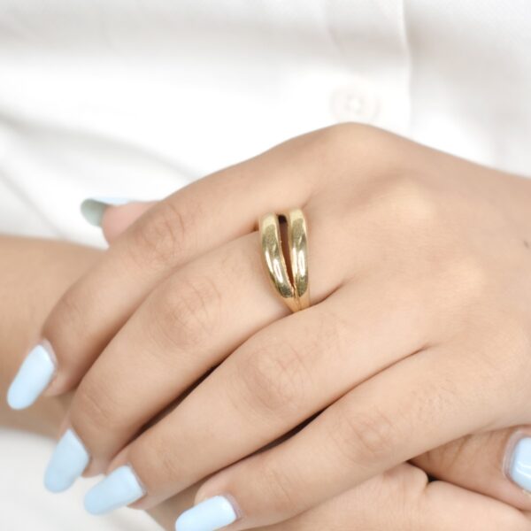 انگشتر زنانه طلا روس طرح موج ساده 5204