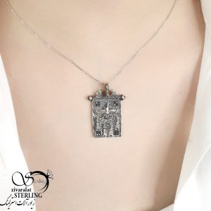 گردنبند نقره طرح کتیبه و فروهر