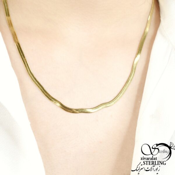 گردنبند برند استیل مدل ماری طلایی