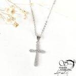گردنبند صلیب نقره با نگین تک الماسی