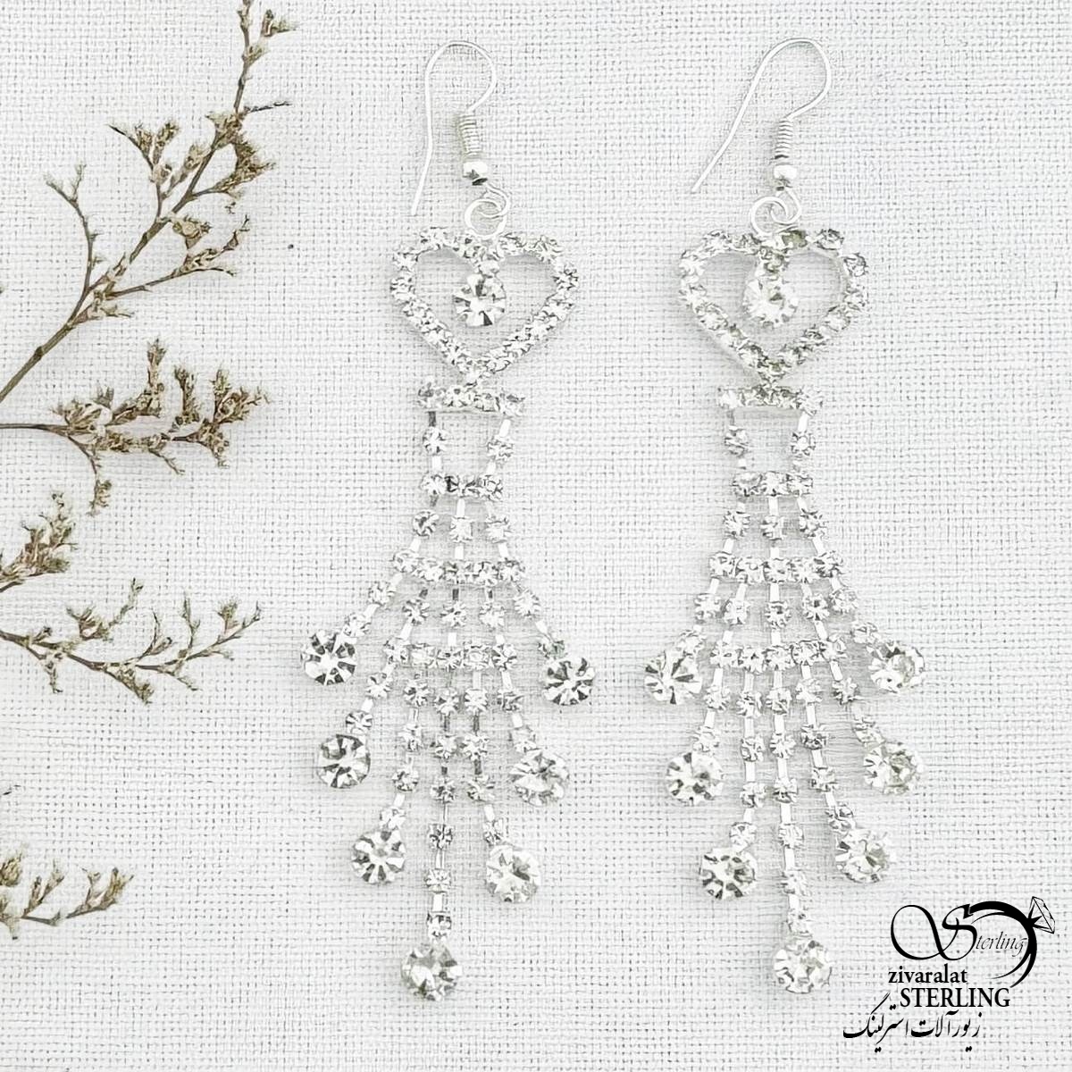 گوشواره جواهری طرح قلب کد 12629 گوشواره جواهری طرح قلب کد 12629