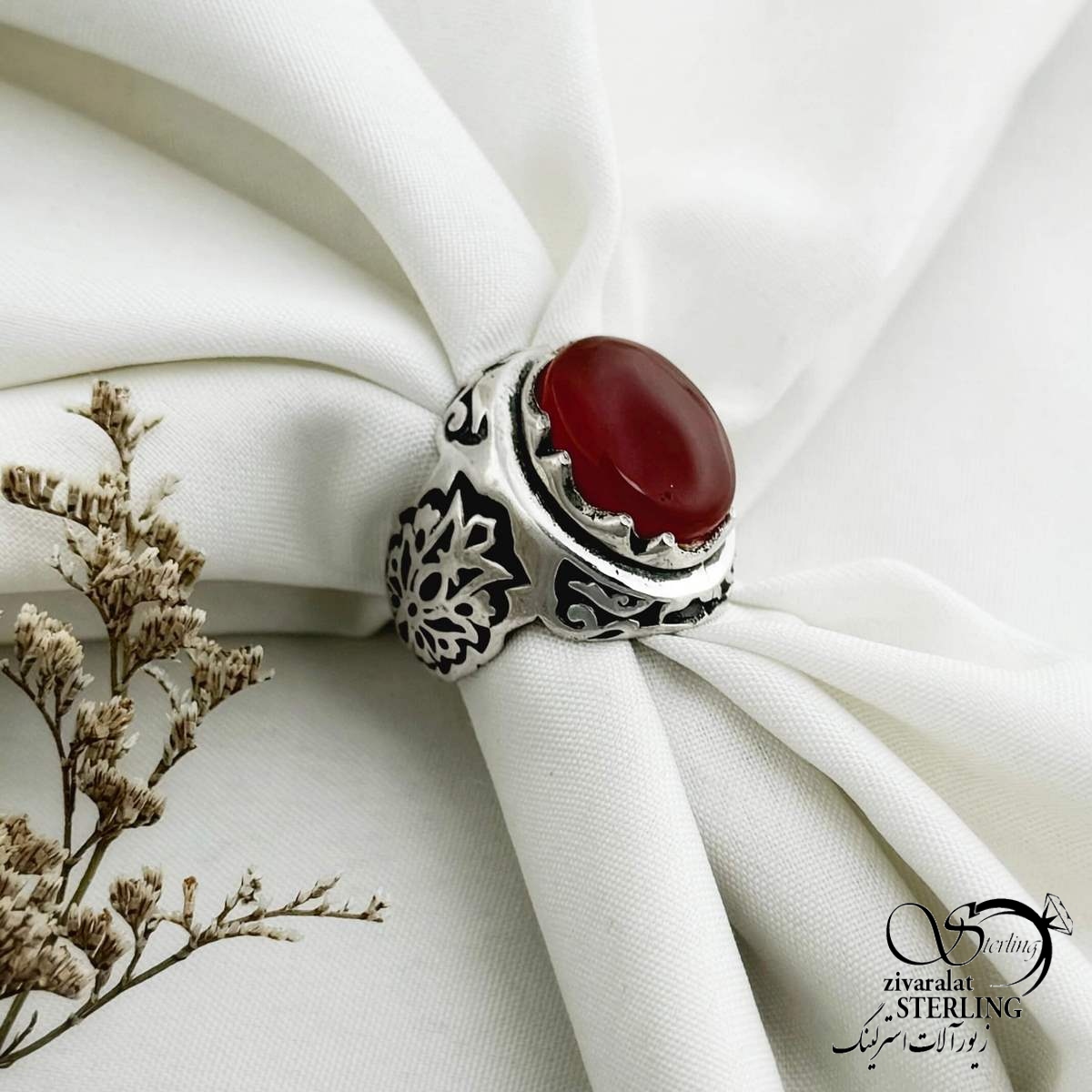 انگشتر عقیق قرمز نقره ایتالیا کد 14110 انگشتر عقیق قرمز نقره ایتالیا کد 14110