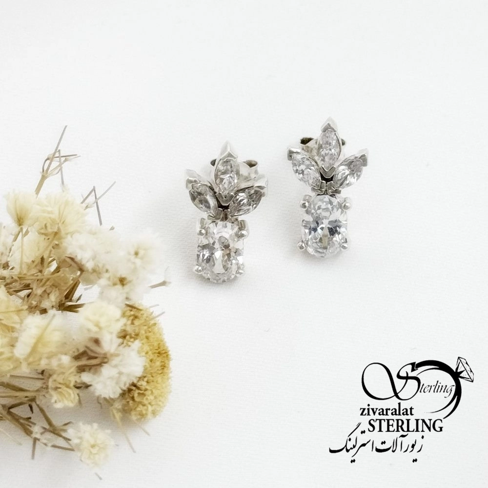 گوشواره جواهری نقره با عیار925 کد 18282 گوشواره جواهری نقره با عیار925 کد 18282