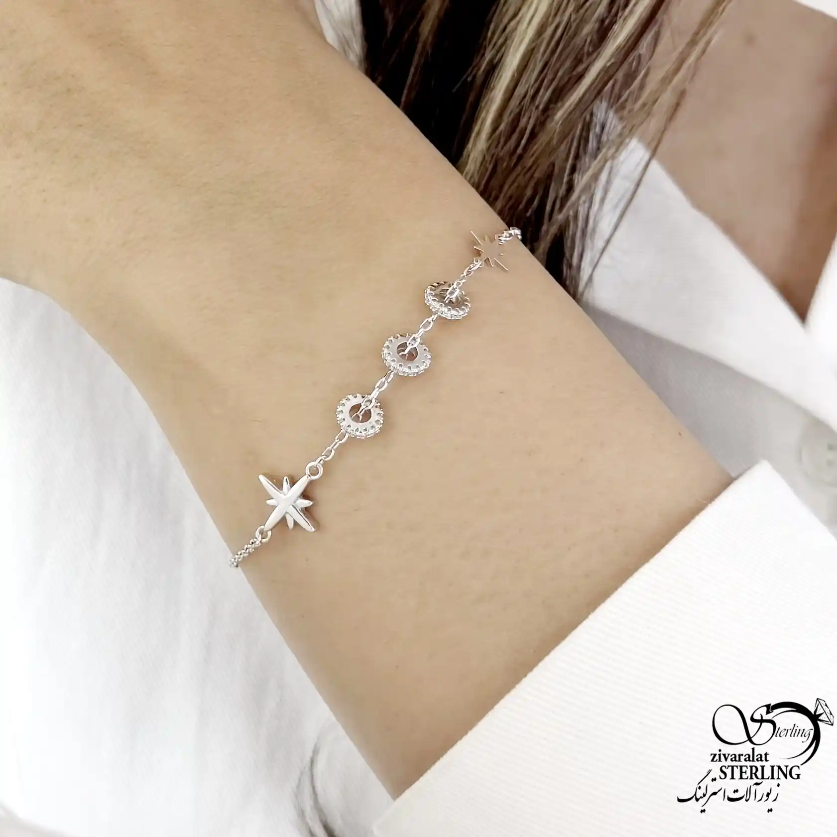 دستبند نقره با حلقه متحرک کد 22043