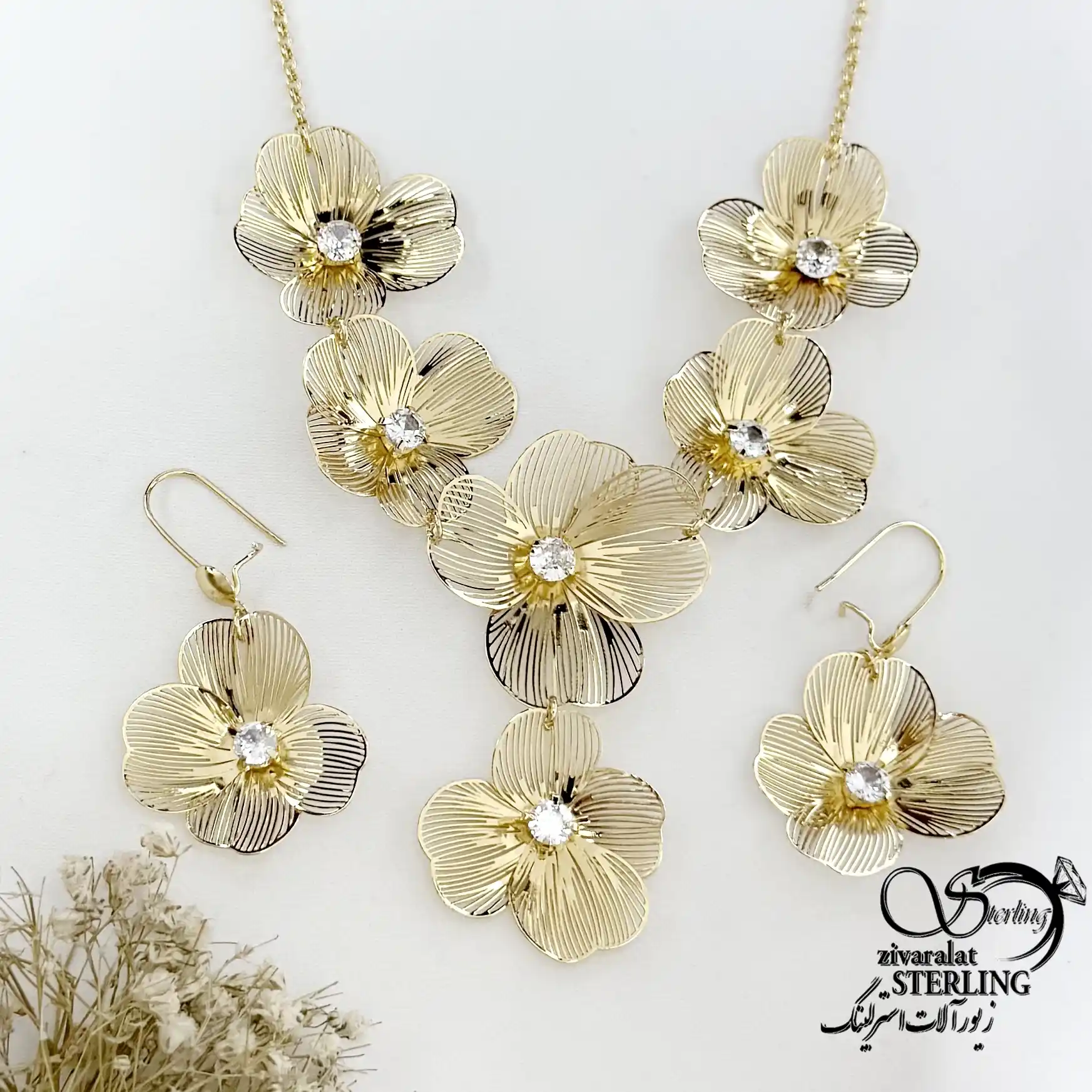 سرویس مجلسی گل دار طرح طلا کد 22186 سرویس مجلسی گل دار طرح طلا کد 22186